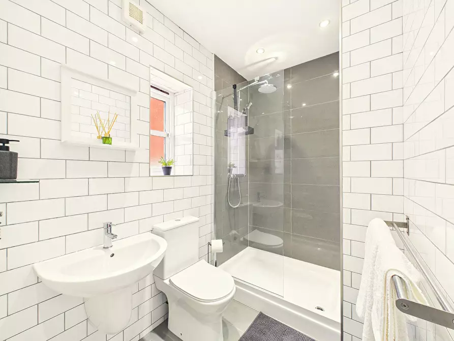 Immagine 2 di Appartamento in affitto  in Forest Road East a 