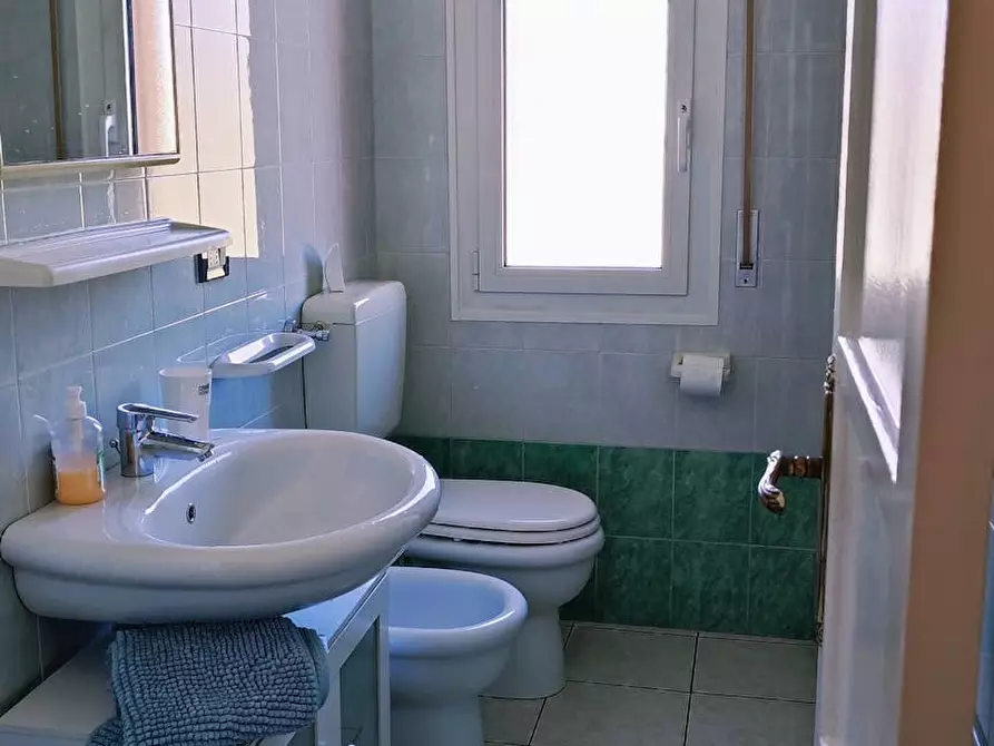 Immagine 10 di Appartamento in affitto  in Via de' Carracci a Bologna