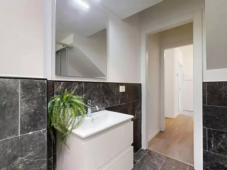 Immagine 7 di Camera in affitto  in Via Giosuè Carducci a Venezia