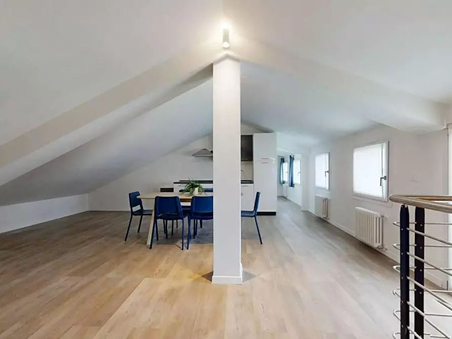 Immagine 10 di Camera in affitto  in Via Giosuè Carducci a Venezia