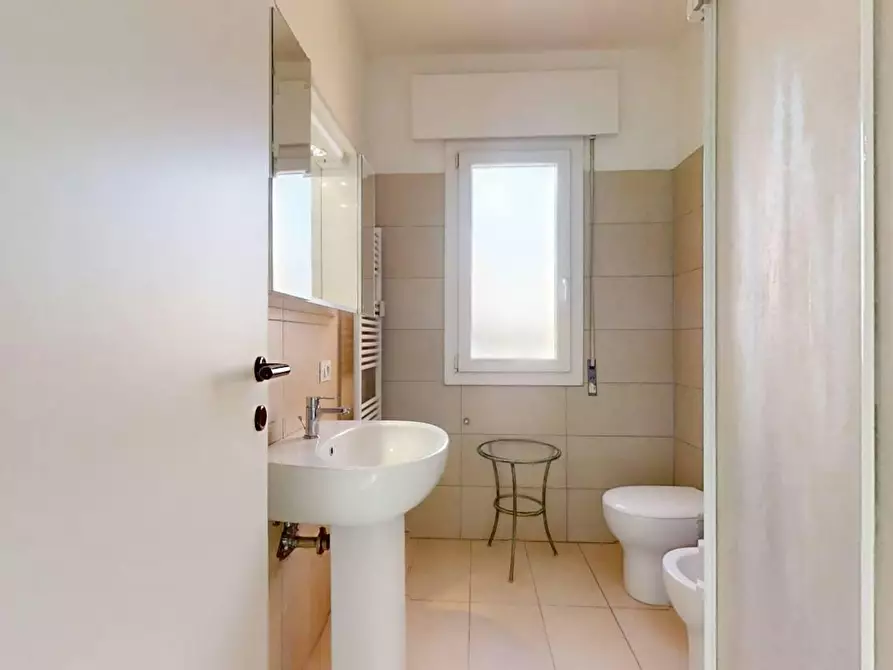 Immagine 6 di Camera in affitto  in Via Trento a Venezia