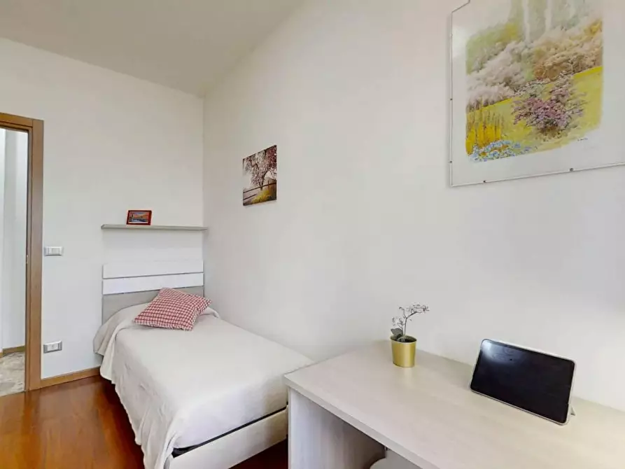 Immagine 4 di Camera in affitto  in Via V. Alfieri a Padova