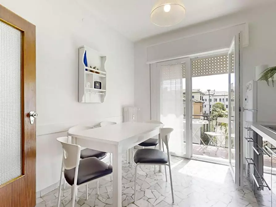 Immagine 8 di Camera in affitto  in Via Coni Zugna a Venezia