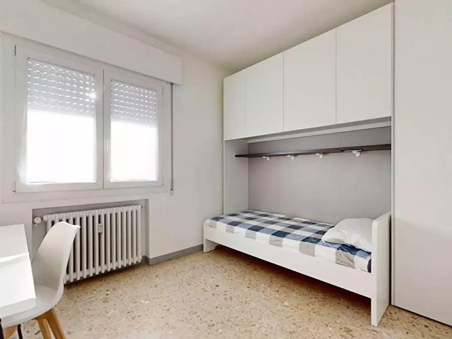 Immagine 1 di Camera in affitto  in Via Trento a Venezia