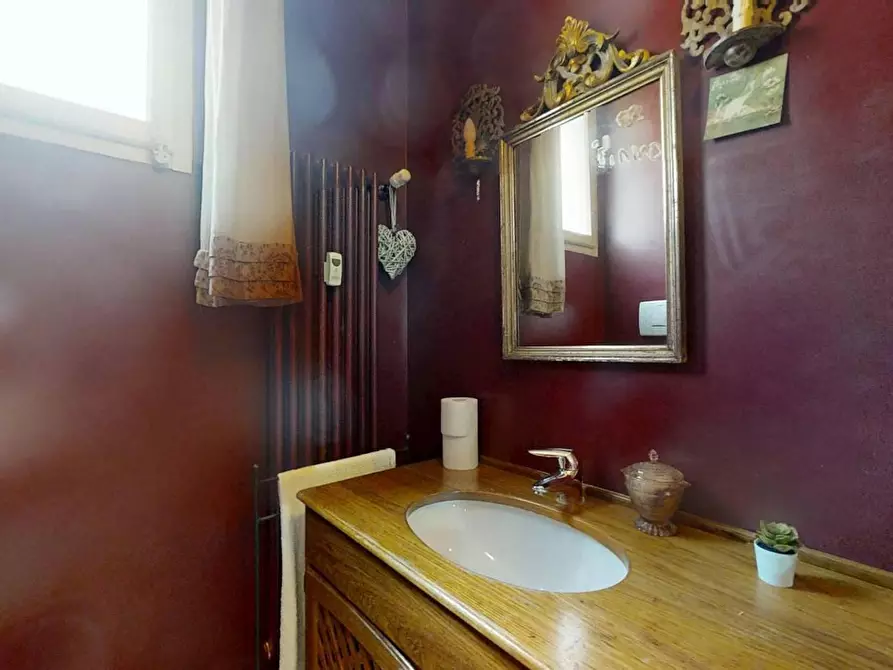 Immagine 9 di Camera in affitto  in Piazza del Castello a Padova