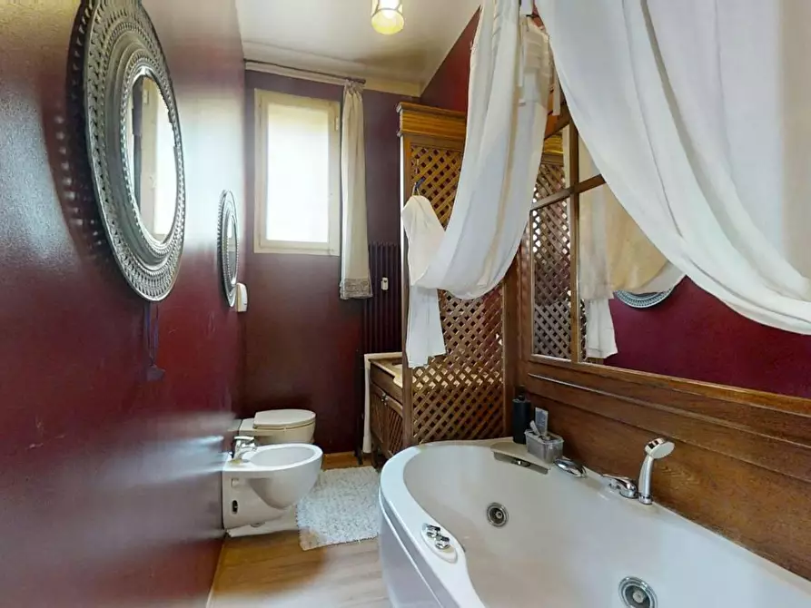 Immagine 10 di Camera in affitto  in Piazza del Castello a Padova