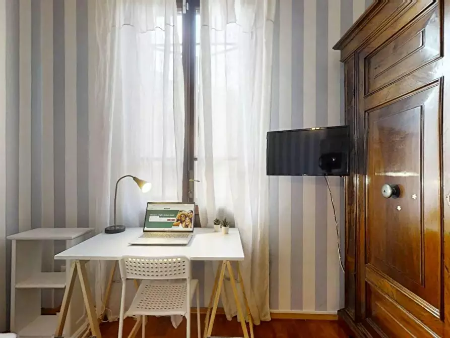 Immagine 4 di Camera in affitto  in Piazza del Castello a Padova