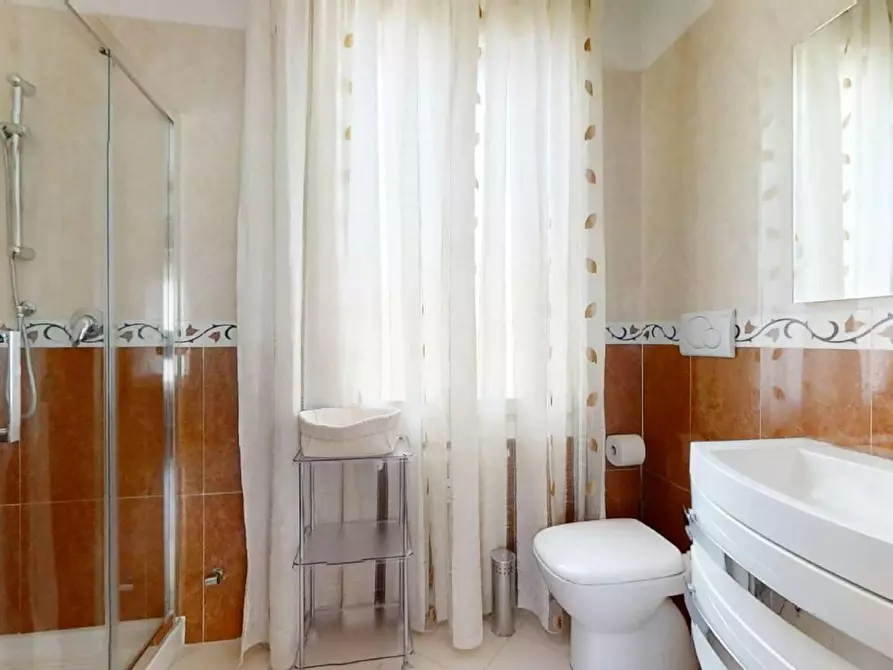 Immagine 8 di Camera in affitto  in Via Volturno a Venezia