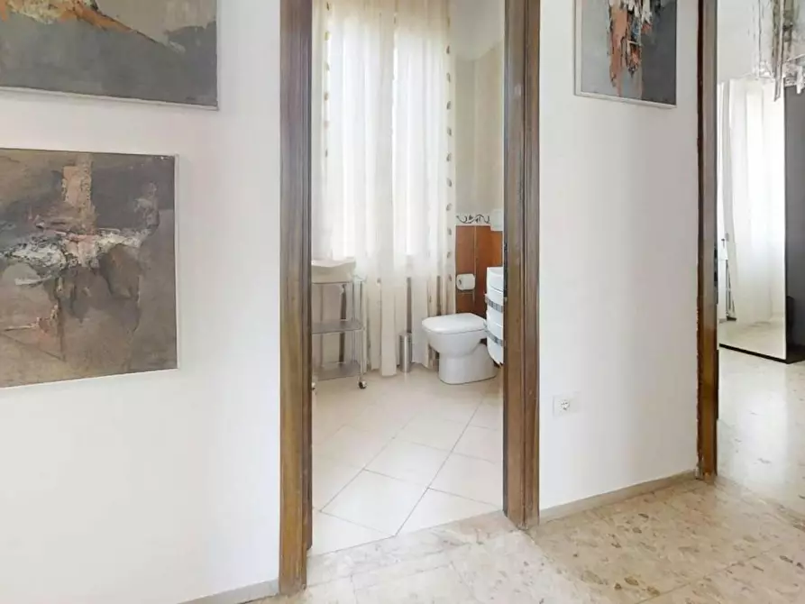 Immagine 7 di Camera in affitto  in Via Volturno a Venezia