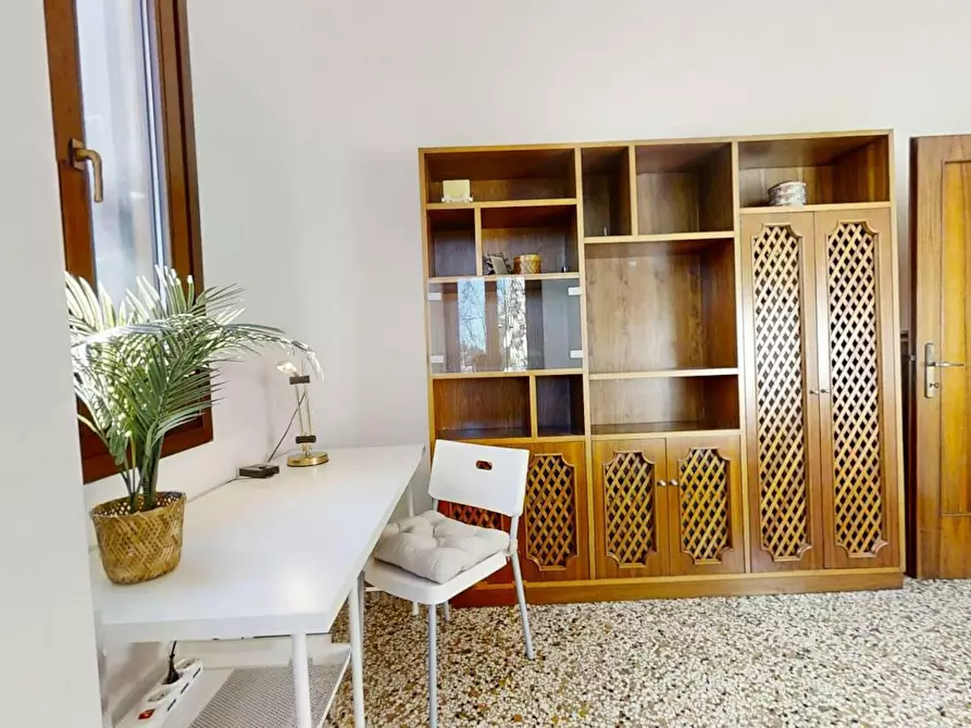 Immagine 4 di Camera in affitto  in Via Angelo Toffoli a Venezia