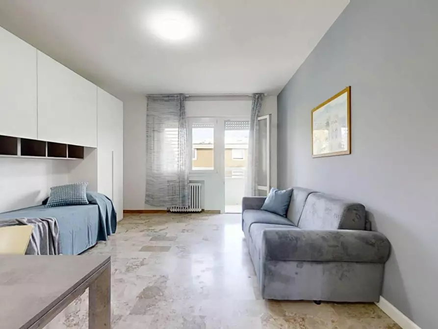 Immagine 1 di Camera in affitto  in Via Trento a Venezia