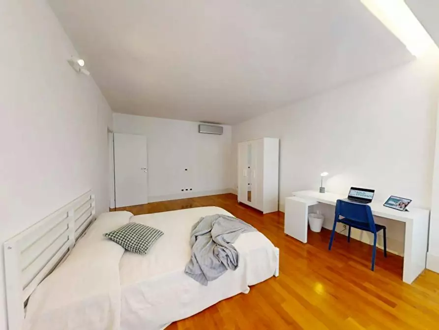 Immagine 4 di Camera in affitto  in Via Enrico degli Scrovegni a Padova