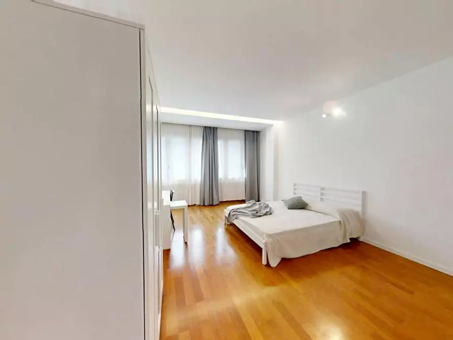 Immagine 3 di Camera in affitto  in Via Enrico degli Scrovegni a Padova