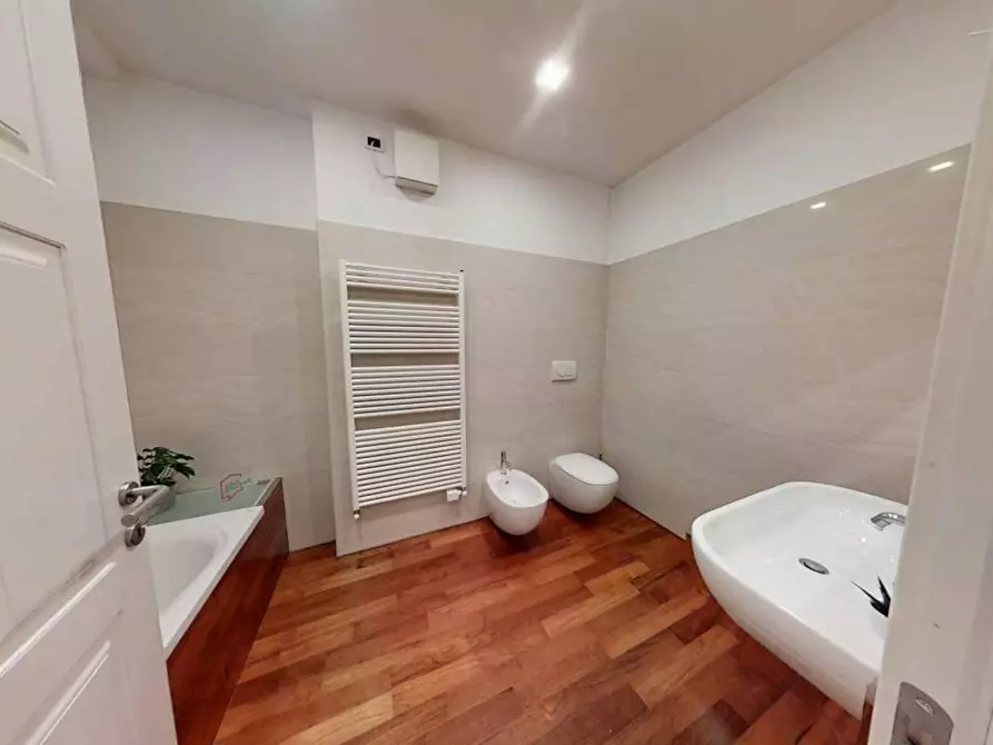 Immagine 9 di Camera in affitto  in Via Enrico degli Scrovegni a Padova