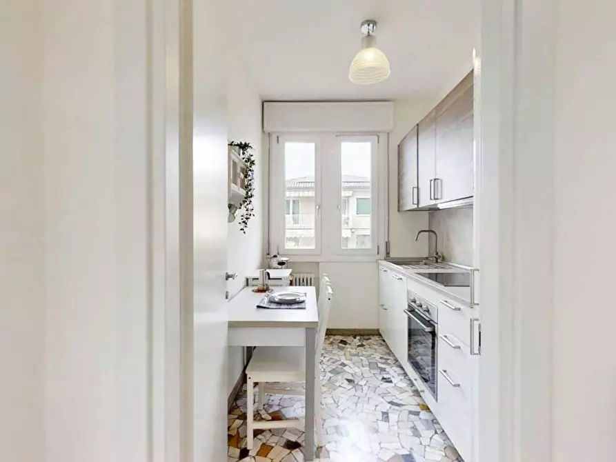 Immagine 10 di Camera in affitto  in Via Buie a Padova