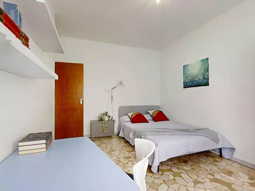 Immagine 1 di Camera in affitto  in Via Coni Zugna a Venezia