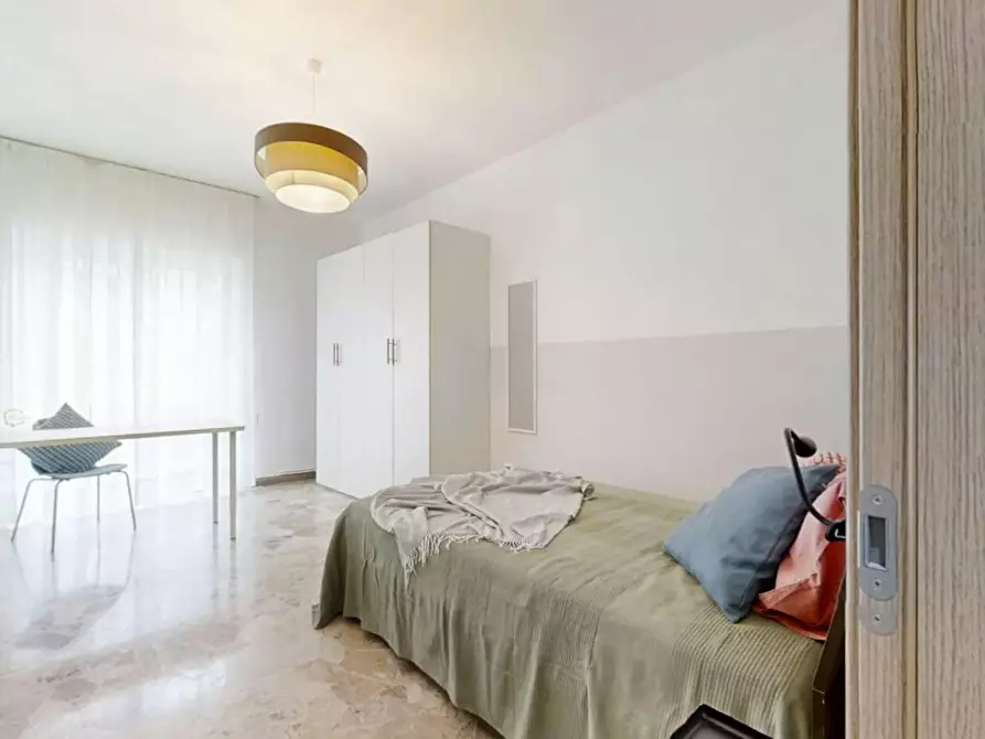 Immagine 2 di Camera in affitto  in Via San Pio X a Venezia