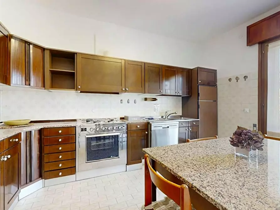 Immagine 3 di Camera in affitto  in Via Guglielmo Roentgen a Venezia