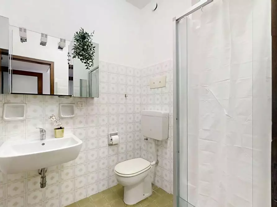 Immagine 10 di Camera in affitto  in Via Tirana a Padova