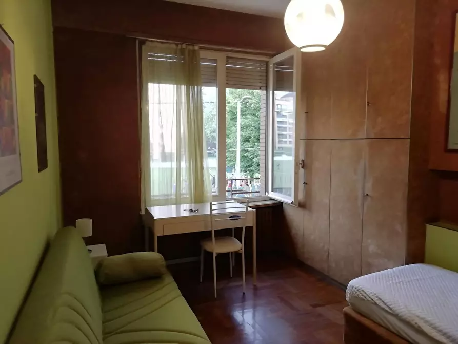 Immagine 4 di Camera in affitto  in Strada delle Cacce a Torino