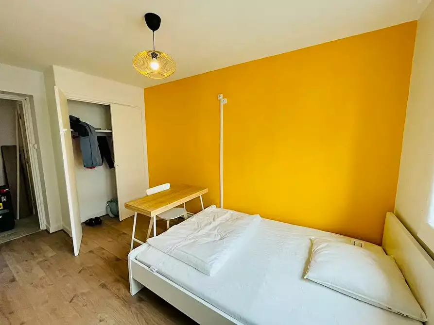 Immagine 1 di Camera in affitto  in Rue Clément Michut a Villeurbanne
