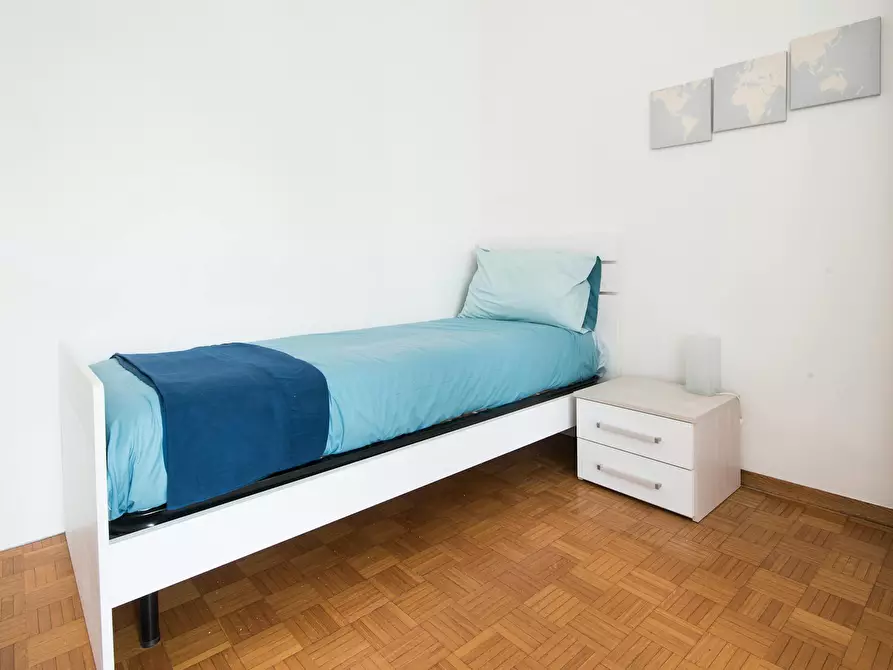 Immagine 2 di Camera in affitto  in Via A. Cantore a Monza