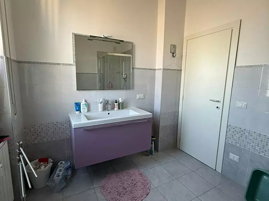 Immagine 10 di Camera in affitto  in Via Vittorio Emanuele II a Firenze