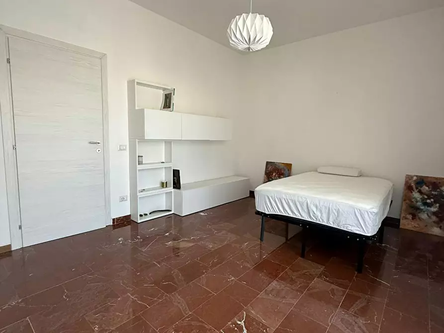 Immagine 4 di Camera in affitto  in Via Vittorio Emanuele II a Firenze