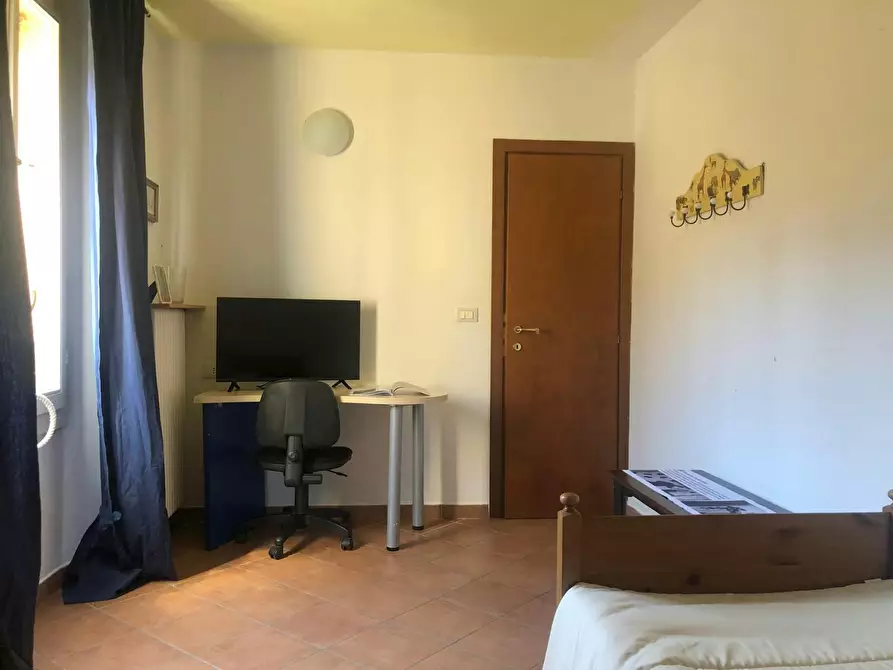 Immagine 5 di Camera in affitto  in Via Castiglione a Bologna
