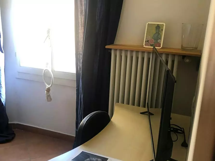 Immagine 9 di Camera in affitto  in Via Castiglione a Bologna