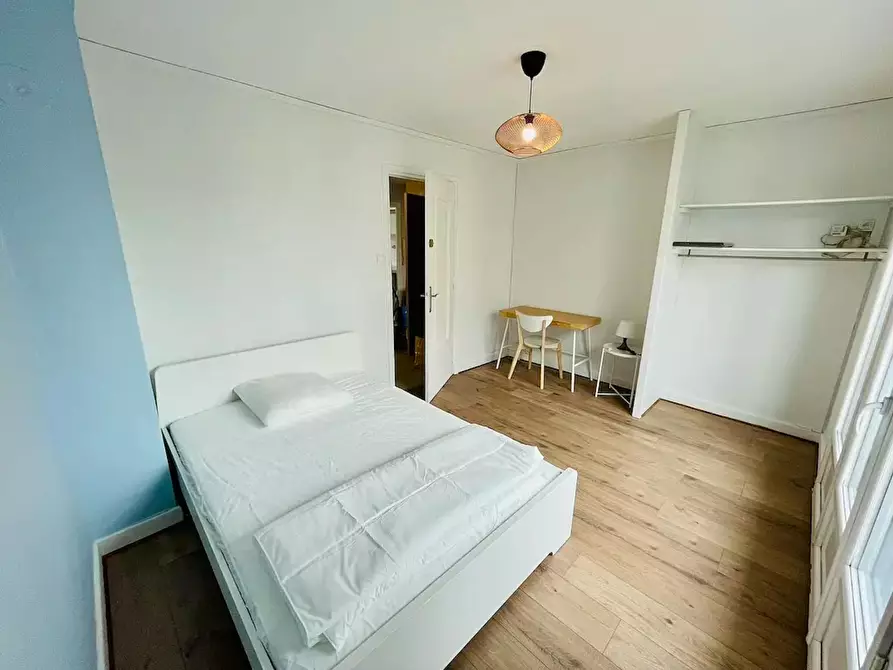 Immagine 2 di Camera in affitto  in Rue Clément Michut a Villeurbanne
