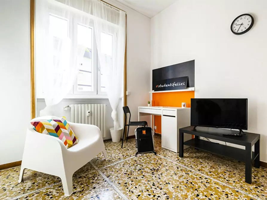 Immagine 4 di Camera in affitto  in Via XXIV Maggio a Bergamo