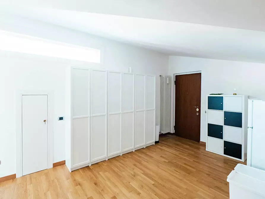 Immagine 10 di Camera in affitto  in Via Filippo Lussana a Bergamo