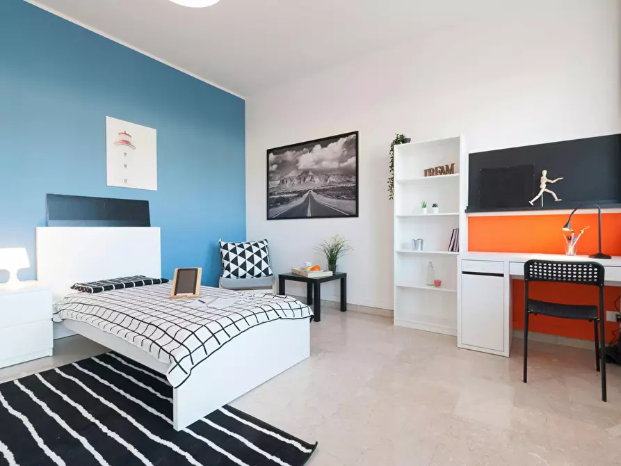 Immagine 3 di Camera in affitto  in Via Divisione Julia a Bergamo