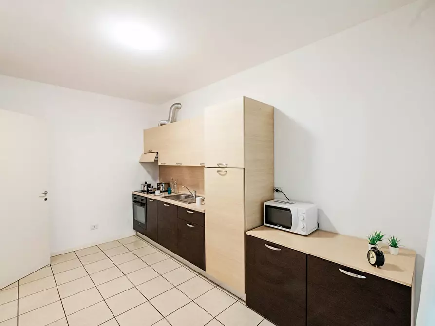 Immagine 6 di Camera in affitto  in Via F. Berizzi a Pedrengo