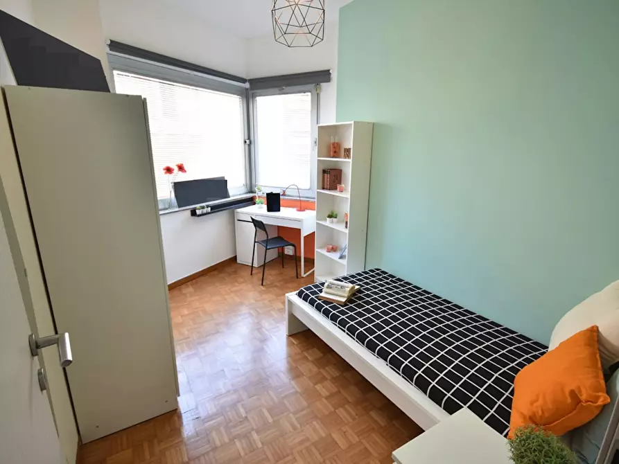 Immagine 1 di Camera in affitto  in Via Angelo Maj a Bergamo