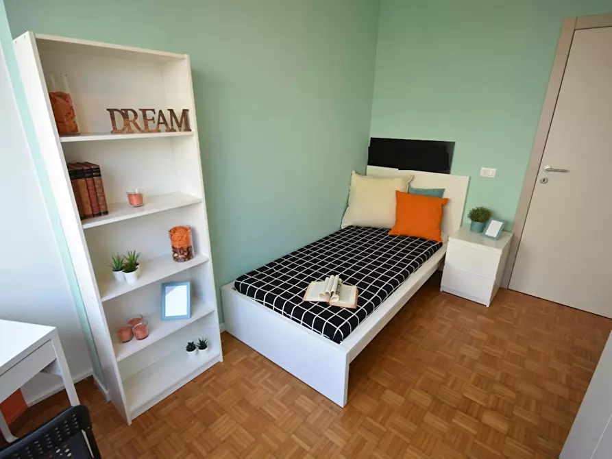 Immagine 2 di Camera in affitto  in Via Angelo Maj a Bergamo