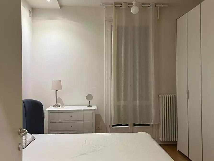 Immagine 6 di Appartamento in affitto  in Via Francesco Roncati a Bologna