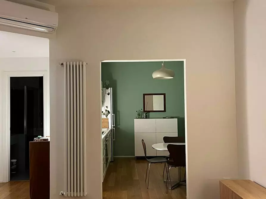 Immagine 1 di Appartamento in affitto  in Via Francesco Roncati a Bologna