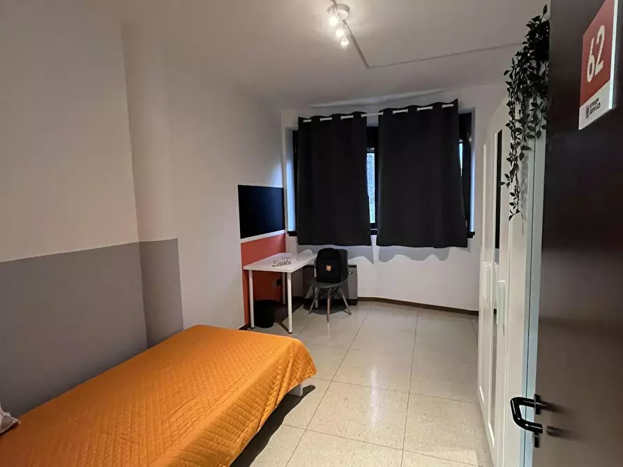 Immagine 1 di Camera in affitto  in Via del Brennero a Trento