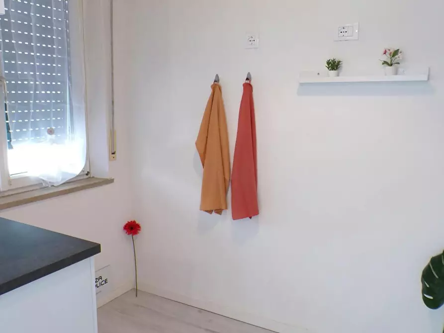 Immagine 9 di Camera in affitto  in Via Edmund Mach a Trento