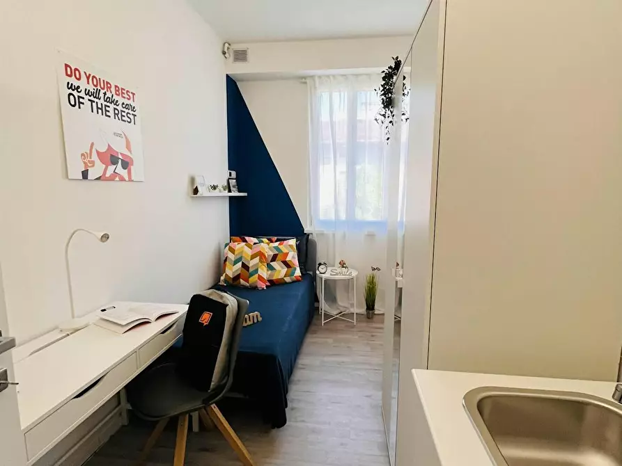 Immagine 2 di Camera in affitto  in Via Fabio Filzi a Trento