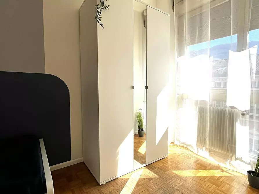 Immagine 5 di Camera in affitto  in Corso 3 Novembre a Trento