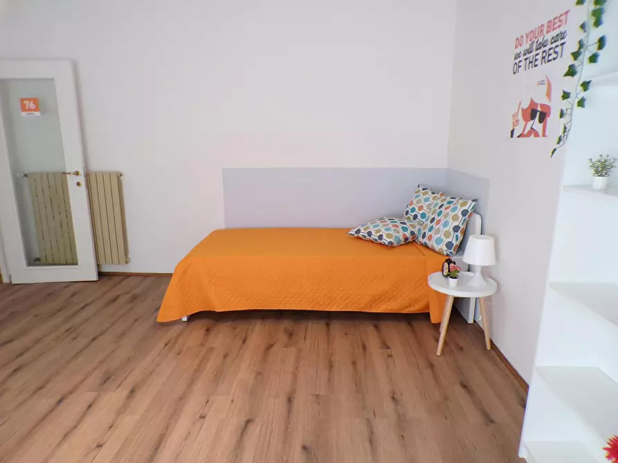 Immagine 7 di Camera in affitto  in Via Edmund Mach a Trento