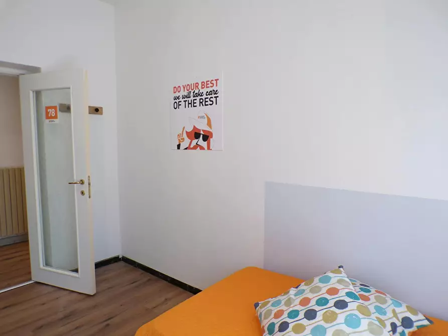 Immagine 5 di Camera in affitto  in Via Edmund Mach a Trento