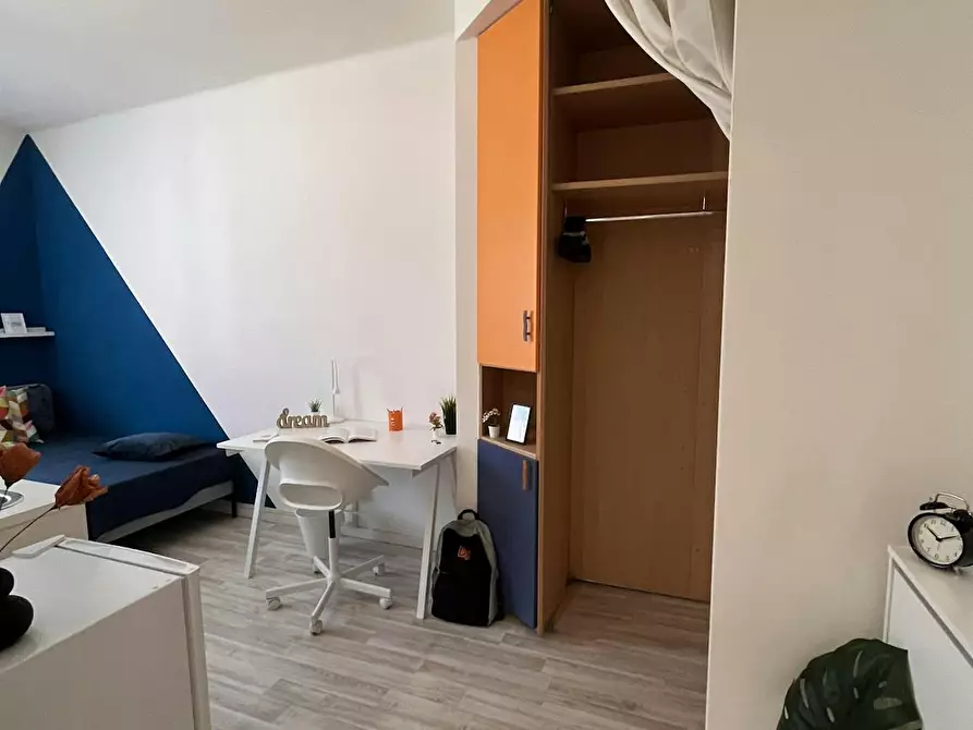 Immagine 2 di Camera in affitto  in Via Fabio Filzi a Trento