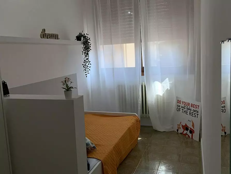 Immagine 3 di Camera in affitto  in Via Fratelli Perini a Trento