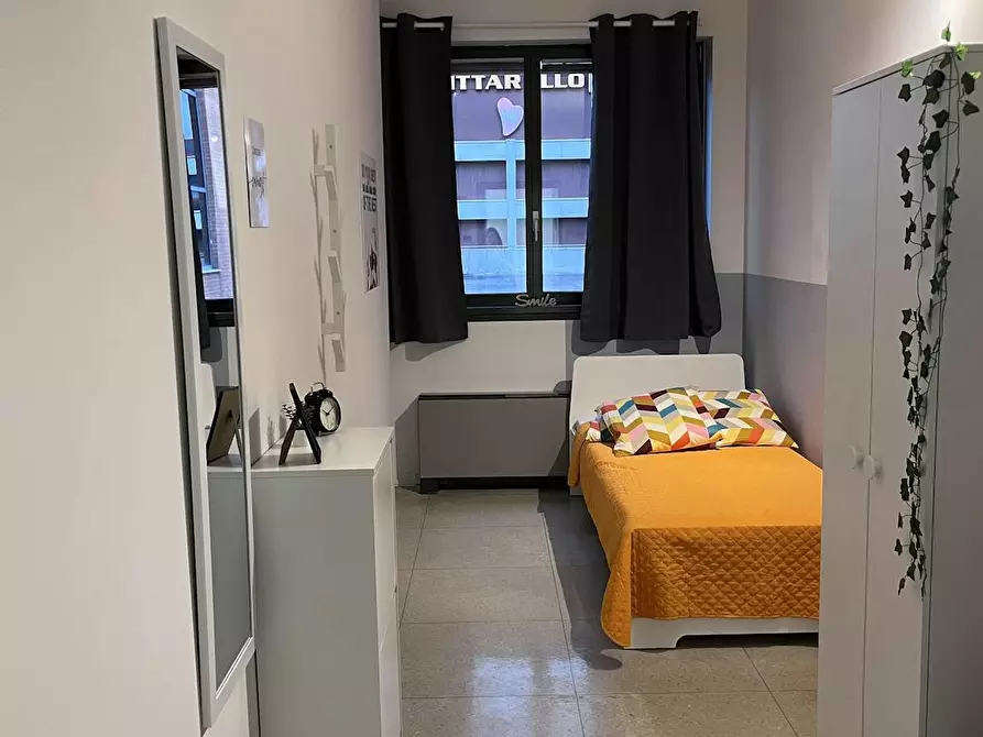 Immagine 1 di Camera in affitto  in Via del Brennero a Trento
