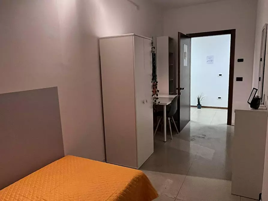 Immagine 4 di Camera in affitto  in Via del Brennero a Trento