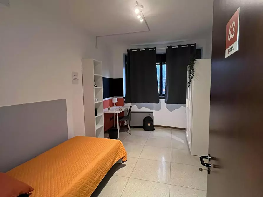 Immagine 1 di Camera in affitto  in Via del Brennero a Trento